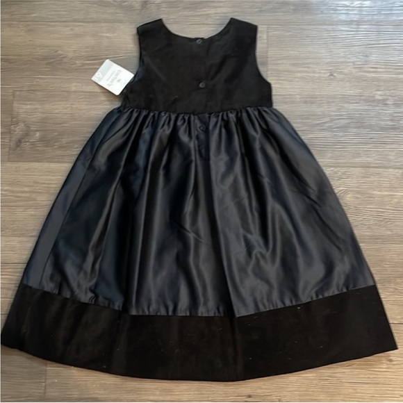 Carter's  Special Occasion Black Sleeveless Velveteen Sz 6 NWT - Picture 8 of 10